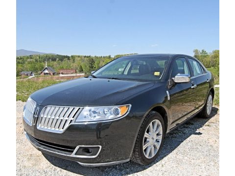Tuxedo Black Metallic Lincoln MKZ FWD.  Click to enlarge.
