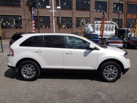 White Sand Tri-Coat Metallic Ford Edge SEL AWD.  Click to enlarge.