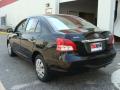 2010 Yaris Sedan #4