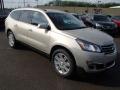 Front 3/4 View of 2013 Chevrolet Traverse LT #2