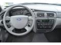 Controls of 2006 Ford Taurus SE #19