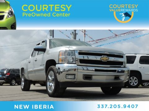 Sheer Silver Metallic Chevrolet Silverado 1500 LT Crew Cab.  Click to enlarge.