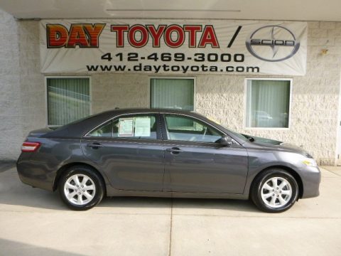 Magnetic Gray Metallic Toyota Camry LE.  Click to enlarge.