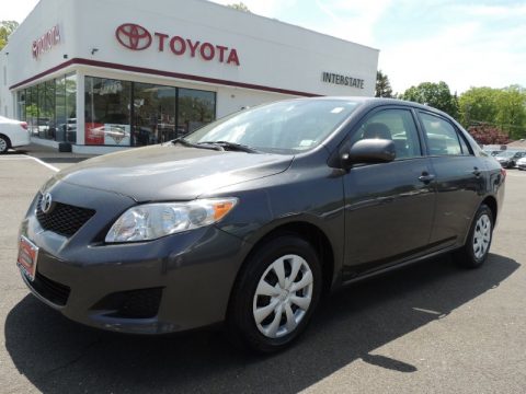 Magnetic Gray Metallic Toyota Corolla LE.  Click to enlarge.