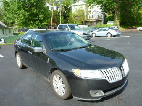 Tuxedo Black Metallic Lincoln MKZ FWD.  Click to enlarge.