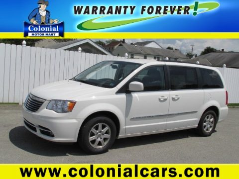 Stone White Chrysler Town & Country Touring.  Click to enlarge.