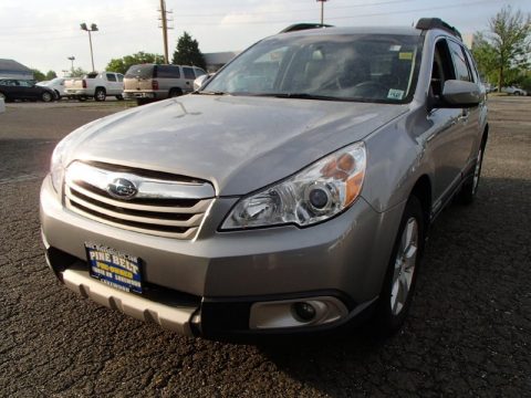 Steel Silver Metallic Subaru Outback 2.5i Limited Wagon.  Click to enlarge.
