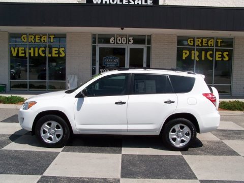 Super White Toyota RAV4 I4.  Click to enlarge.