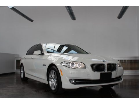 Alpine White BMW 5 Series 528i Sedan.  Click to enlarge.