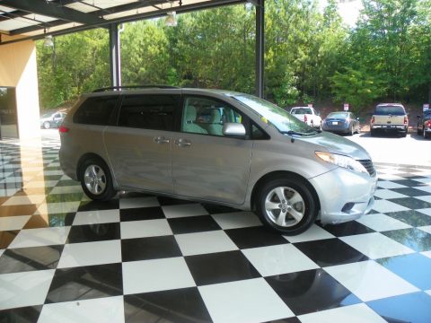 Silver Sky Metallic Toyota Sienna LE. Click to enlarge. Silver Sky Metallic Toyota Sienna LE. Click to enlarge.