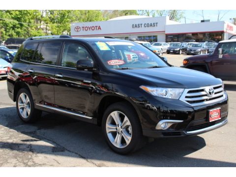 Black Toyota Highlander Limited 4WD.  Click to enlarge.