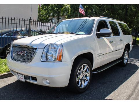 White Diamond Tintcoat GMC Yukon XL Denali AWD.  Click to enlarge.