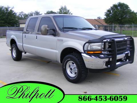 Silver Metallic Ford F250 Super Duty Platinum Edition Super Crew 4x4.  Click to enlarge.