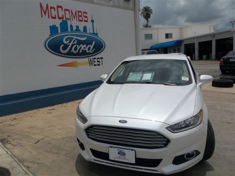 White Platinum Metallic Tri-coat Ford Fusion SE 1.6 EcoBoost. Click to enlarge. White Platinum Metallic Tri-coat Ford Fusion SE 1.6 EcoBoost. Click to enlarge.