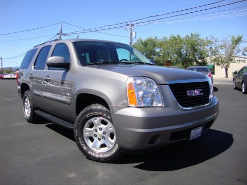 Steel Gray Metallic GMC Yukon SLT.  Click to enlarge.