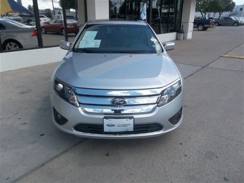 Ingot Silver Metallic Ford Fusion SE.  Click to enlarge.