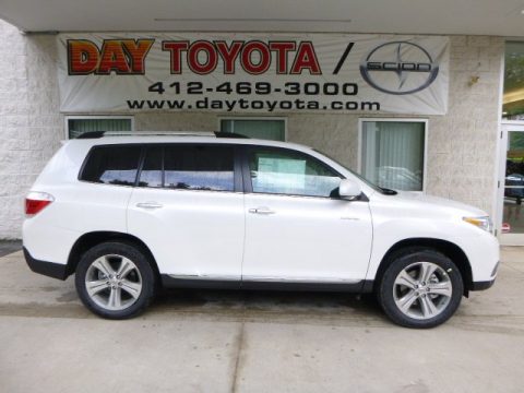 Blizzard White Pearl Toyota Highlander Limited 4WD.  Click to enlarge.