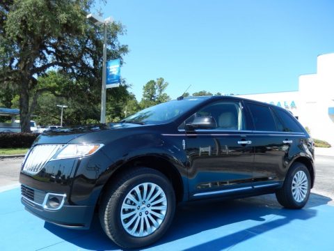 Tuxedo Black Lincoln MKX FWD.  Click to enlarge.