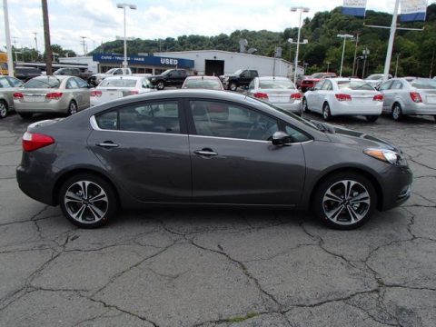 Gunmetal Gray Kia Forte EX.  Click to enlarge.