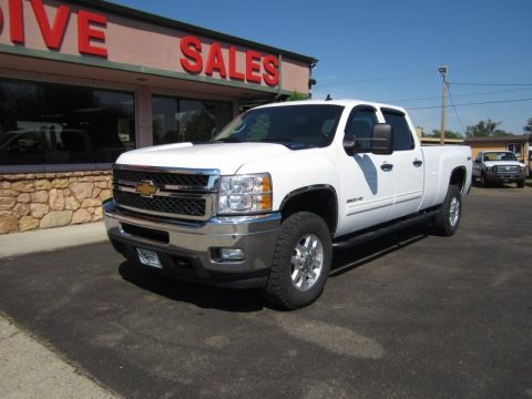 Summit White Chevrolet Silverado 2500HD LT Crew Cab 4x4.  Click to enlarge.