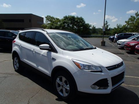Oxford White Ford Escape SE 1.6L EcoBoost 4WD.  Click to enlarge.