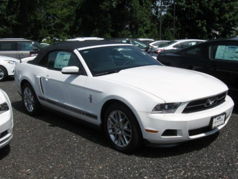 Performance White Ford Mustang V6 Premium Convertible.  Click to enlarge.