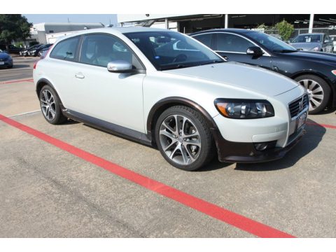 Cosmic White Metallic Volvo C30 T5 R-Design. Click to enlarge. Cosmic White Metallic Volvo C30 T5 R-Design. Click to enlarge.