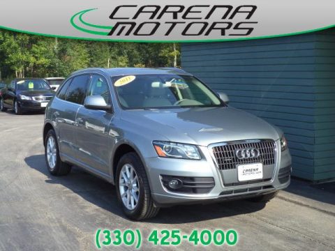 Quartz Grey Metallic Audi Q5 2.0T quattro.  Click to enlarge.
