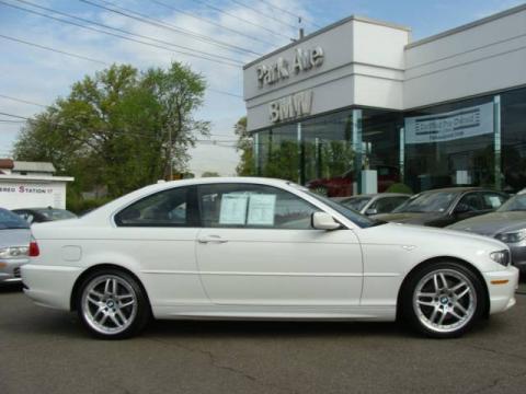 Alpine White BMW 3 Series 330i Coupe.  Click to enlarge.
