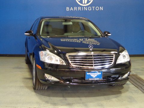 Black Mercedes-Benz S 550 4Matic Sedan.  Click to enlarge.