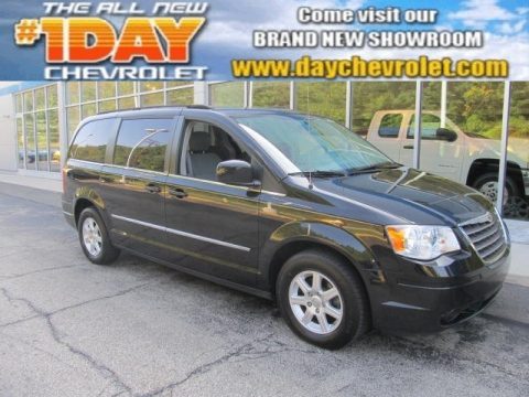 Brilliant Black Crystal Pearl Chrysler Town & Country Touring.  Click to enlarge.