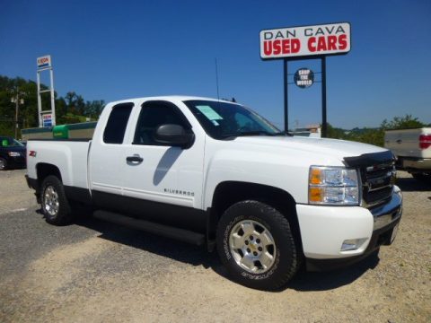 Summit White Chevrolet Silverado 1500 LT Extended Cab 4x4.  Click to enlarge.