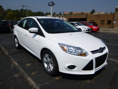 Oxford White Ford Focus SE Sedan.  Click to enlarge.