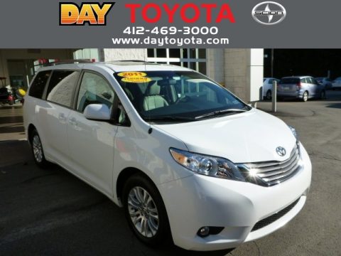 Super White Toyota Sienna XLE.  Click to enlarge.