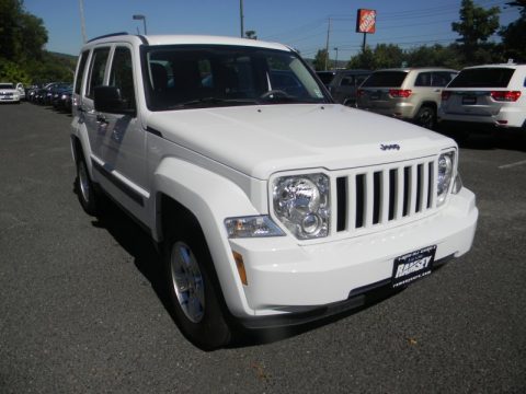 Bright White Jeep Liberty Sport 4x4.  Click to enlarge.