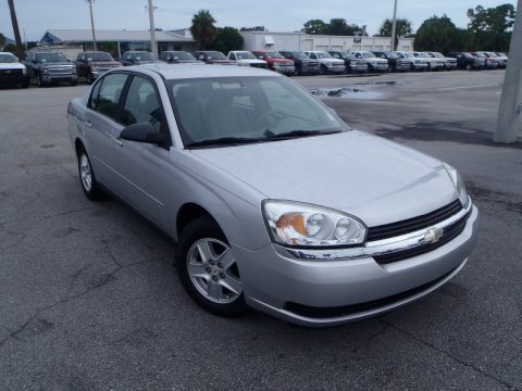 Galaxy Silver Metallic Chevrolet Malibu LS V6 Sedan.  Click to enlarge.