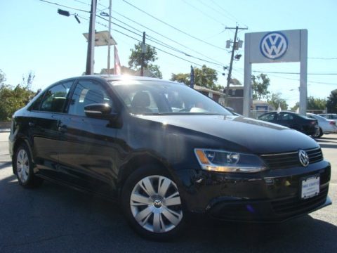 Black Volkswagen Jetta SE Sedan.  Click to enlarge.