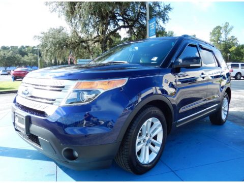 Kona Blue Metallic Ford Explorer XLT.  Click to enlarge.