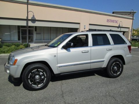 Light Graystone Pearl Jeep Grand Cherokee Limited 4x4.  Click to enlarge.