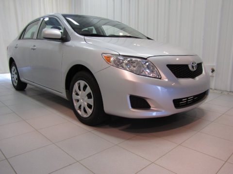 Classic Silver Metallic Toyota Corolla LE.  Click to enlarge.