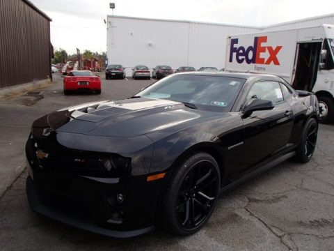 Black Chevrolet Camaro ZL1 Coupe.  Click to enlarge.