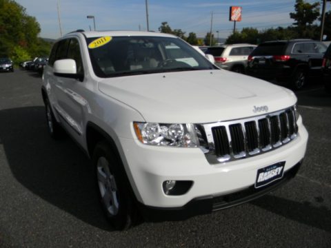 Stone White Jeep Grand Cherokee Laredo X Package 4x4.  Click to enlarge.