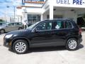 2011 Tiguan SE #2