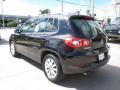 2011 Tiguan SE #3
