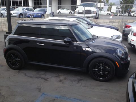 Midnight Black Metallic Mini Cooper S Hardtop.  Click to enlarge.