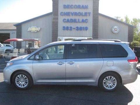 Silver Sky Metallic Toyota Sienna Limited. Click to enlarge. Silver Sky Metallic Toyota Sienna Limited. Click to enlarge.