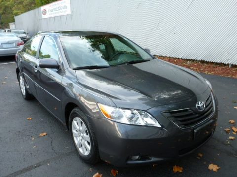 Magnetic Gray Metallic Toyota Camry XLE V6.  Click to enlarge.