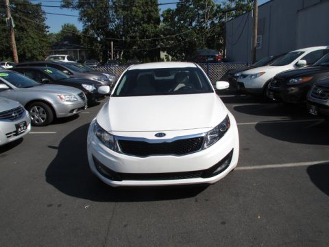 Snow White Pearl Kia Optima LX. Click to enlarge. Snow White Pearl Kia Optima LX. Click to enlarge.