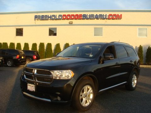 Brilliant Black Crystal Pearl Dodge Durango Crew 4x4.  Click to enlarge.