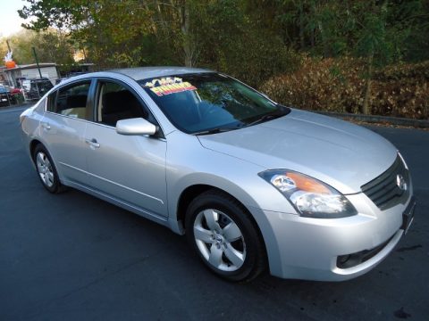 Radiant Silver Metallic Nissan Altima 2.5 S. Click to enlarge. Radiant Silver Metallic Nissan Altima 2.5 S. Click to enlarge.
